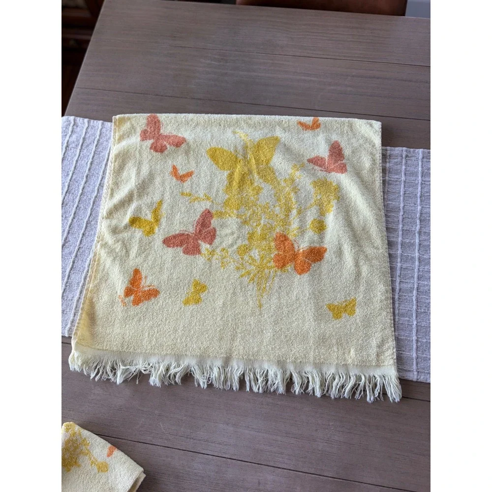 Vintage Cannon yellow butterfly MCM towel and washcloth set